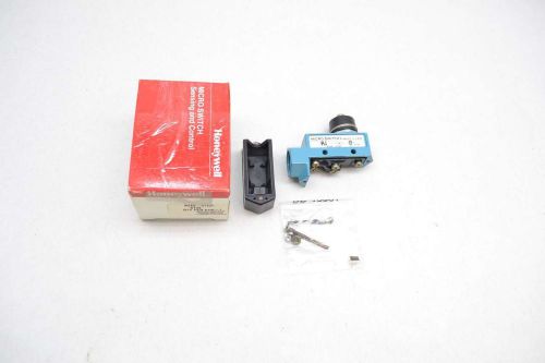 NEW HONEYWELL BZE6-3YNP 0133 MICROSWITCH PLUNGER LIMIT SWITCH 250V-AC D426421