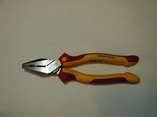 Wiha 8&#034; Industrial Finished Insulated Combination Pliers 32930