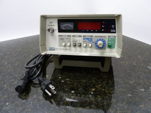 FLUKE MODEL 8922A TRUE RMS DIGITAL VOLTMETER EXCL OVERALL CONDITION SHIPS FREE