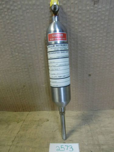 Vacuum instrument calibrated gas leak om-5 helium (2573) for sale