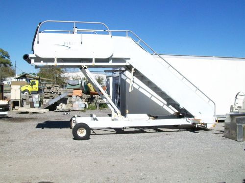 Airport ground service stairs /  industrial stairs /  portable stairs steps