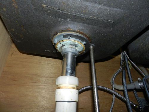 Kitchen Sink Strainer / and WHITE PVC Shower Drain Wrench (k-:))