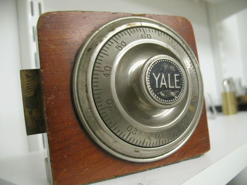 Yale safe lock  display / salesman sample / locksmith / vintage safe lock for sale