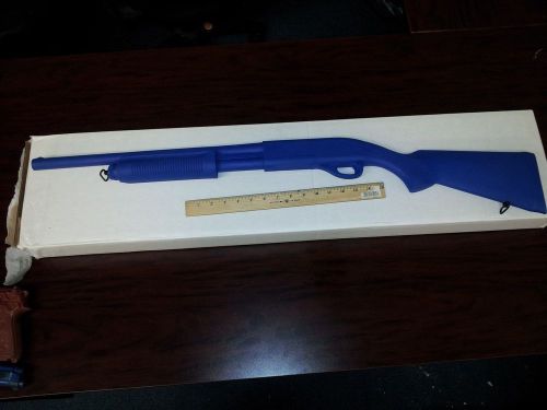 Rings Blue Remmington 870 Police Magnum Training Gun  Replica NEW in the Box....