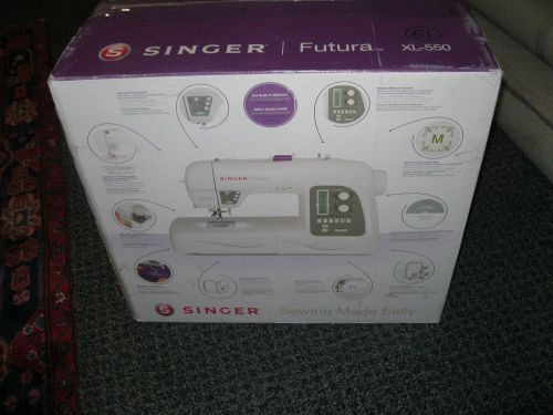 Singer Futura XL-550 Sewing and Embroidery Machine