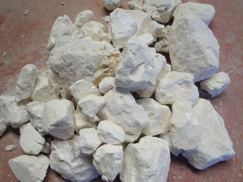 Calcium oxide quicklime technical 400 g - stones 1 to 6 cm for sale