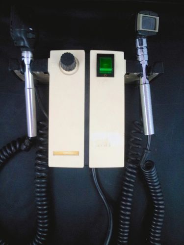 Welch Allyn 74710 Wall Mount Diagnostic Set Otoscope Opthalmoscope &amp; Transformer