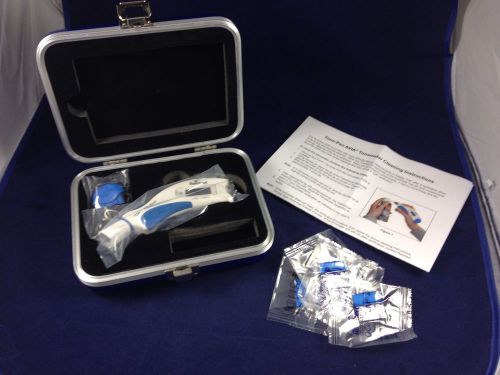 REICHERT TONO-PEN AVIA TONOMETER SET  W/CASE