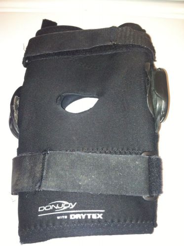 DONJOY Drytex Hinged Knee Brace - Medium