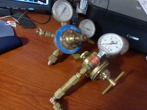2 gas regulators gauges: airco 13-15 &amp; hydrogen 350, 9303 free shipping! for sale