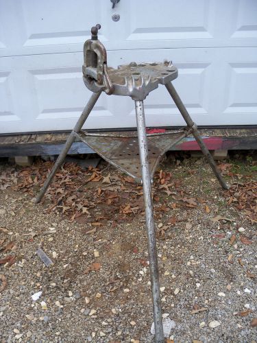 Ridgid  tristand tripod with pipe vise-model 40a-plumbers tool in nice condition for sale