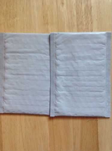 25 4 x 8 poly bubble mailers #000 shipping envelopes bags self sealing white