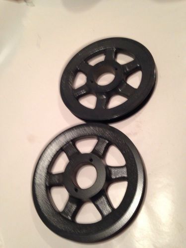 Two Steam Punk Vintage Industrial Metal Spoked Pulleys Matching Pair New Old X