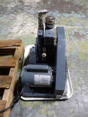 Welch 1405 duo-seal belt drive rotary vane mechanical vacuum pump for sale