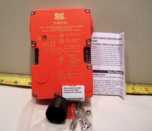 STI  TL8012 (2) Safety Interlock F Max 2000N, TLS-1-M20-24V-GD2-STD ACT