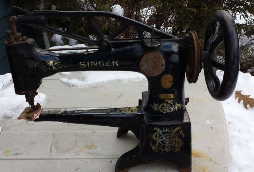 Antique singer industrial sewing machine 29-4 model number leather