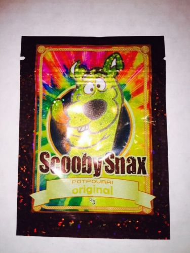 100 Scooby Snax Og 4g EMPTY** mylar ziplock bags (good for crafts jewelry)