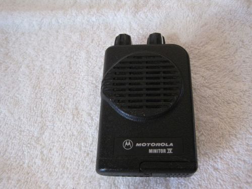 USED A03KUS7238AC Motorola Minitor IV (4) VHF Fire Radio Pager