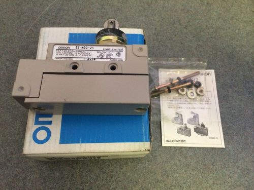 NIB OMRON ZE-N22-2S ENCLOSED LIMIT SWITCH