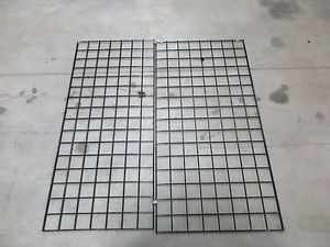 1 pieces of 4’x 46&#034;Grid Wall