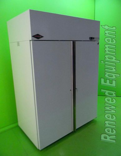 Labrepco labn-52-sd illuminated 2-door reach-in refrigerator 52 cu ft for sale
