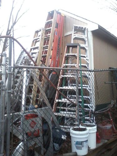 Extension Ladders lot up to 24 feet