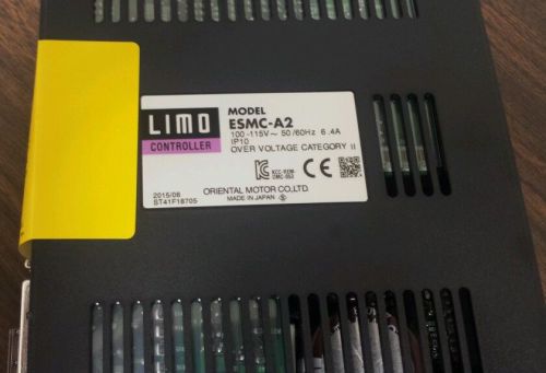 ORIENTAL MOTOR LIMO CONTROLLER ESMC-A2 NEW-- INCLUDES CONNECTOR SET AS-ASD