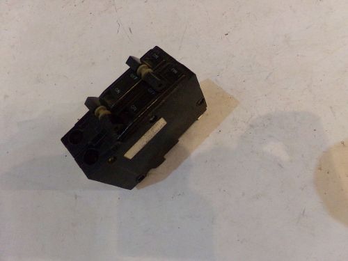 Square d type qot circuit breaker 2 pole 20 - 30 amp qot22030- used for sale