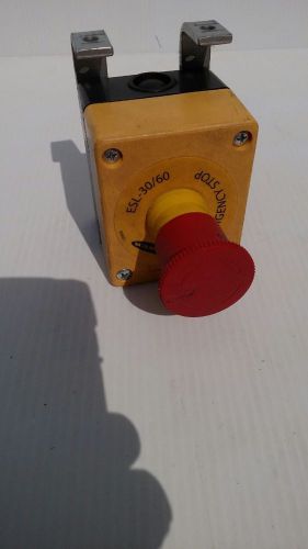 LN  Banner Emergency Stop Switch, ESL-30/60 , 240 V , 15 A , Extended Knob