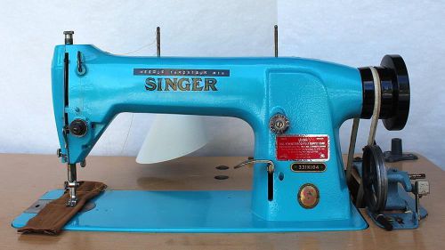 SINGER 331K104 1-Needle 2-Thread Shuttle Hook Reverse Industrial Sewing Machine