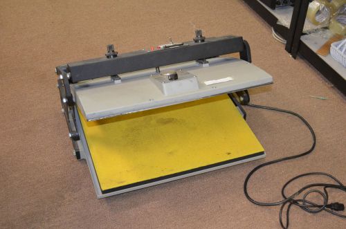 Seal Masterpiece 210M Dry Mounting Laminating Heat Transfer Press - 18.5&#034; x 23