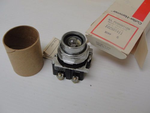 New Cutler Hammer Illum Pushbutton, 30mm, 120VAC,Transformer, 10250T411