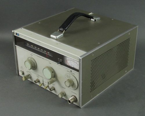 HP / Agilent 8654A Signal Generator - 10-520 MHz - FOR PARTS / REPAIR
