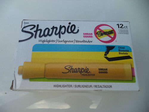 Sharpie Accent Tank-Style Highlighters 12 Yellow Highlighters 25005 071641250055