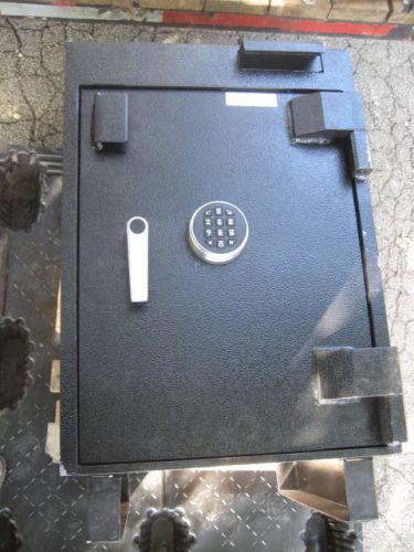 Blue dot b-rated depository safe - pull drawer w/ manager&#039;s compartment- new for sale