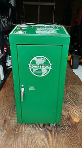 Four Seasons 59900 R12 recovery and recycle unit , Real nice condition , Vintage