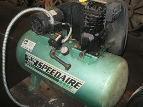 Air compressor: 3 hp speedaire 4b237b, 9.4 cfm, 135 psi, 30 gallons, 1997 for sale