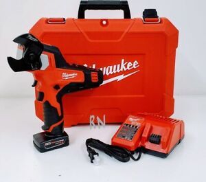 Milwaukee 2472-21XC M12 Cordless 600 MCM Cable Cutter Kit