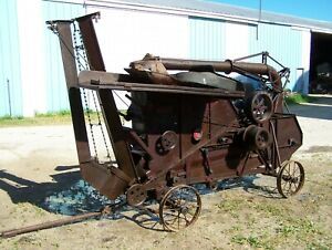 IHC McCORMICK DEERING No. 2 Corn Husker Shredder Hit Miss Engine Steam Tractor