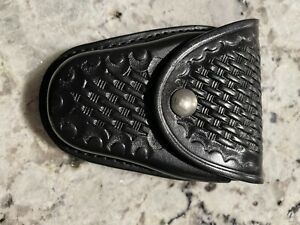 Gould and Goodrich Handcuff Pouch Basket Weave