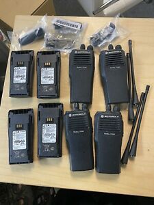 LOT OF 4X Motorola CP200 UHF Radio With NEW Battery/antenna 16-Ch 438-470 Mhz
