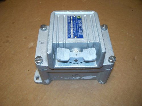 SQUARE D BR-31 SERIES B EXPLOSION-PROOF CONTROL STATION USED