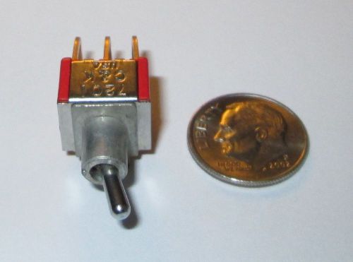 C&amp;K #7201 TOGGLE SWITCH  DPDT ON-ON  RA/ PC MOUNT  HORIZONTAL TOGGLE   NOS