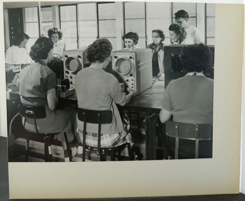 1950&#039;s Phaostron Co. Occupational Photograph Factory Female Workers Oscilloscope
