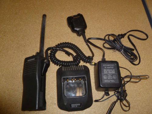 Working Kenwood TK-190 TK-190-2 30-50 MHz Low Band Two Way Radio with Charger b