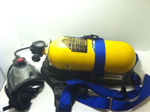VANGUARD AIR MASK AND TANK / WITH CARRYING CASE - MAKE OFFER