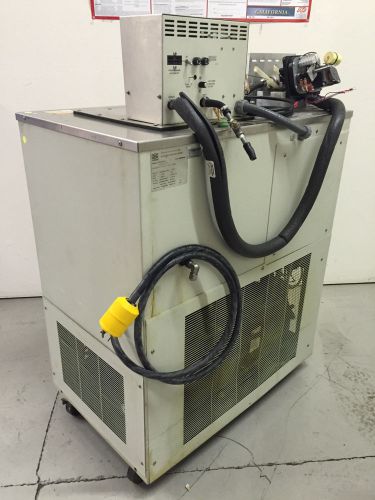 Neslab ULT-95 Low Temperature Recalculating Air Cooled Chiller