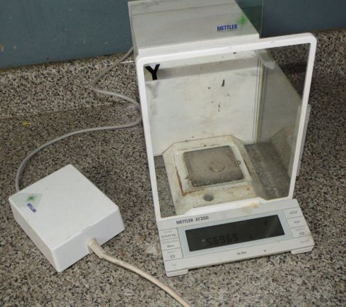 METTLER AT250 AT 250 ANALYTICAL BALANCE SCALE  WITH POWER SUPPLY