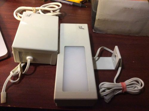 Mint Portable Mini X-Ray Film Viewer Light Box 4.5x w/ warranty, best deal gtd