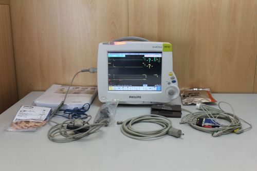 Philips Intellivue MP30 patient monitor Co2 ECG SpO2 NibP Temp M3001A M3016A